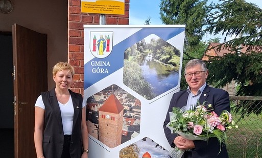 Zdjęcie do Uroczyście otwarto odnowioną świetlicę w Nowej Wiosce.