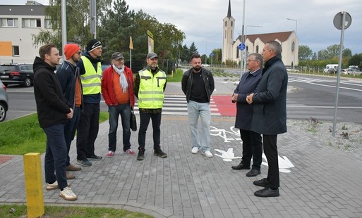 Zdjęcie do Ścieżka przy al. Jagiellon&oacute;w oddana!